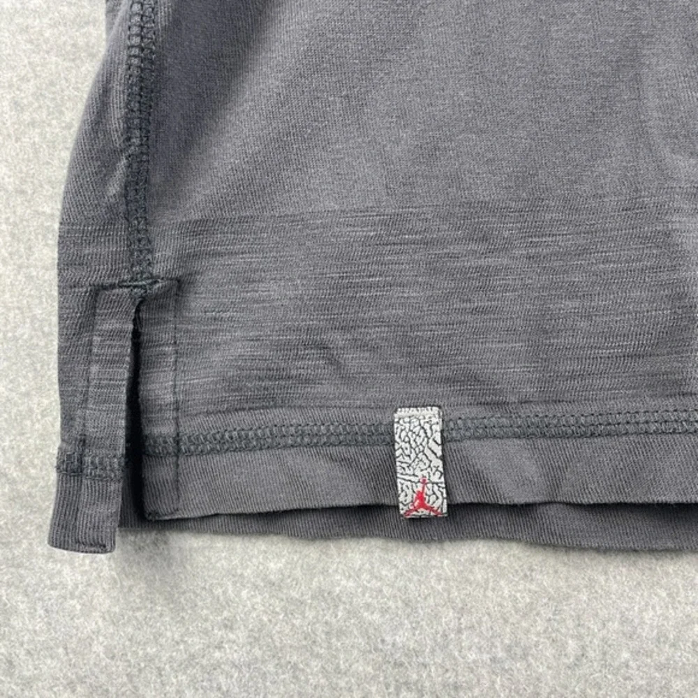 Jordan Shirt Mens Large Gray Striped  V Neck Faded Elephant Tag Michael Nike